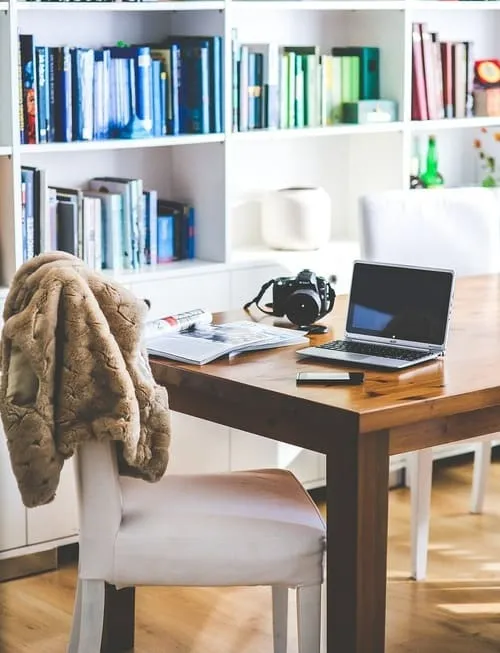 Schreibtisch im Homeoffice